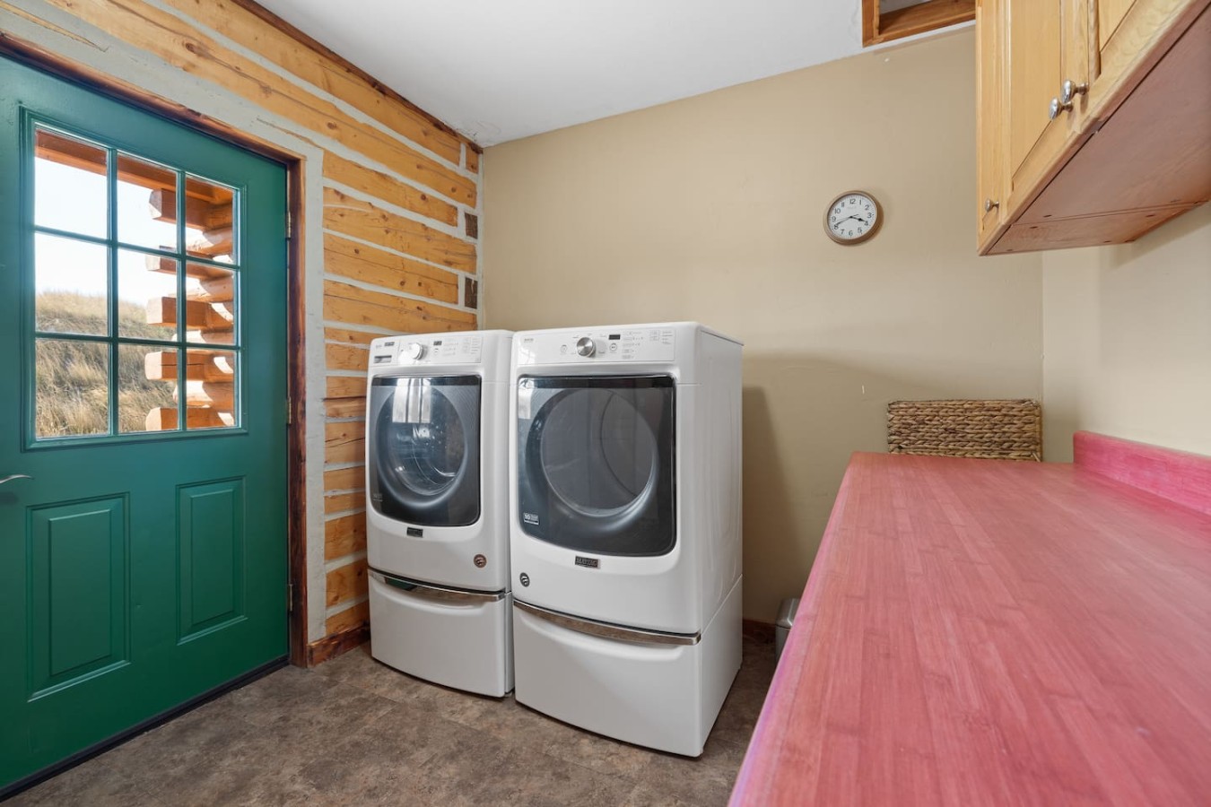 Log cabin on a canyon, panoramic hills, 3 levels — photo 19