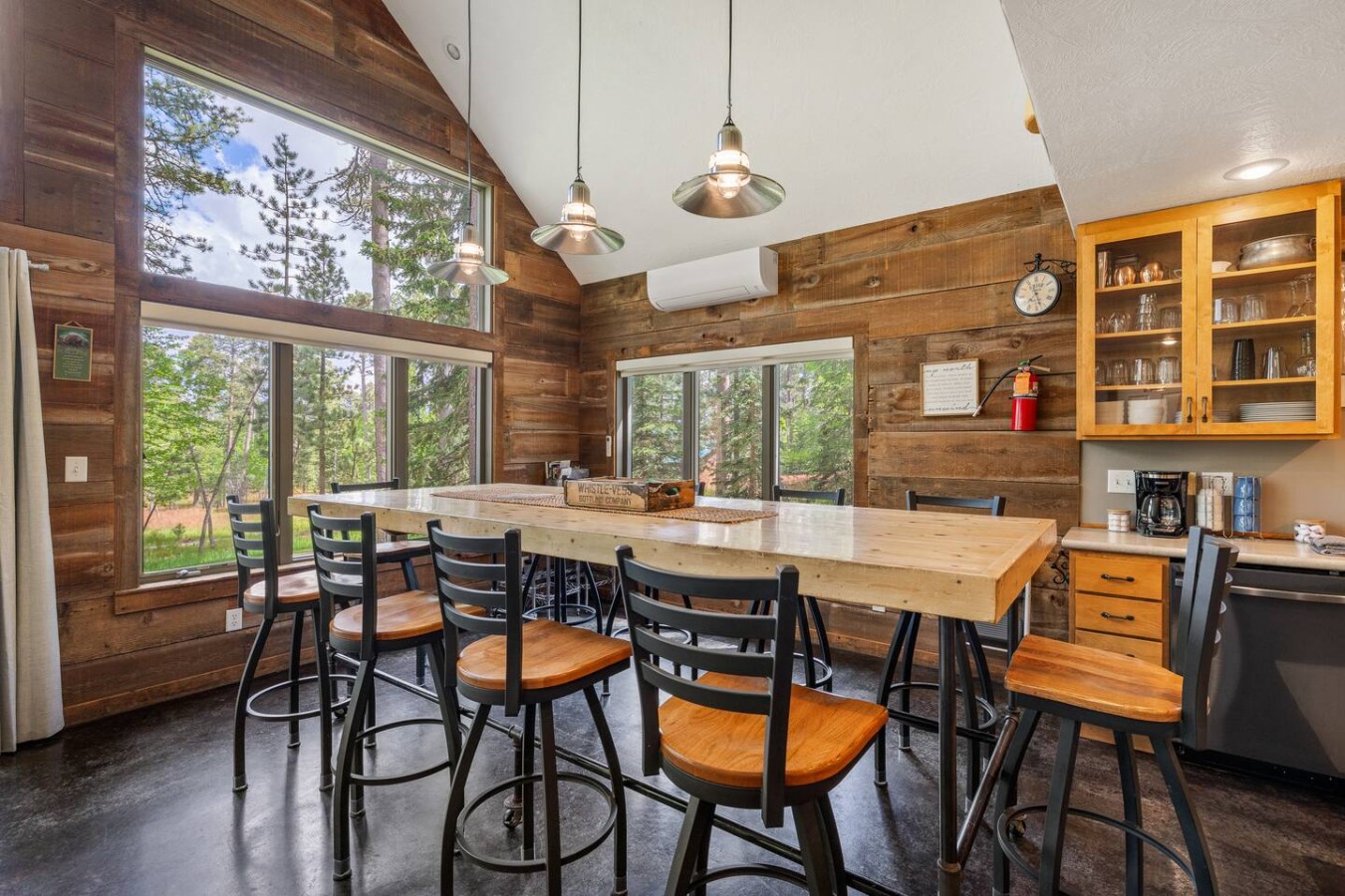 Still Pines Cabin — photo 8
