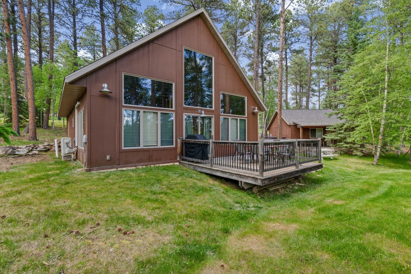 Still Pines Cabin — photo 26