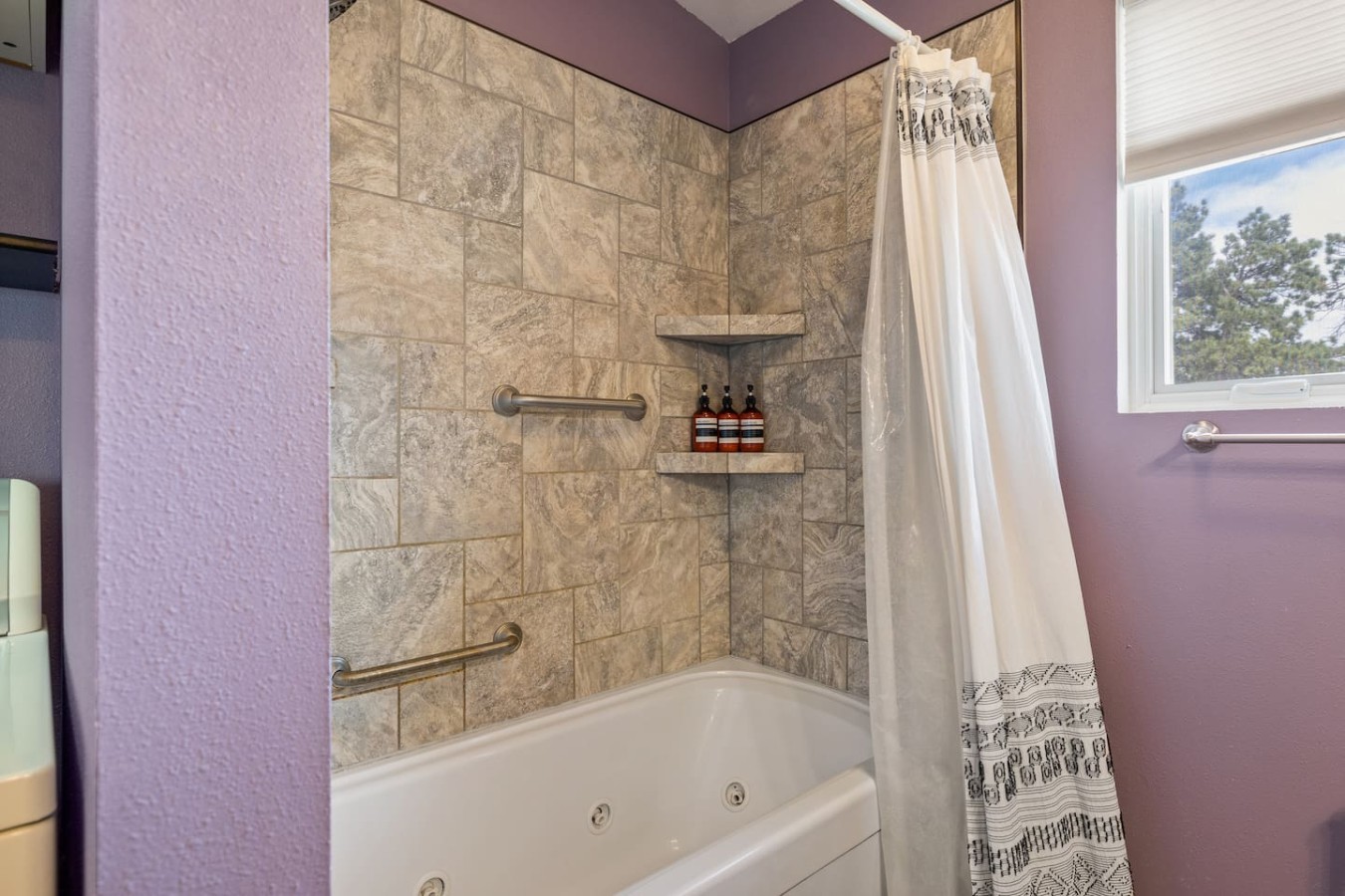 Treetop Guesthouse | Wilderness Feel In Rapid City — photo 12