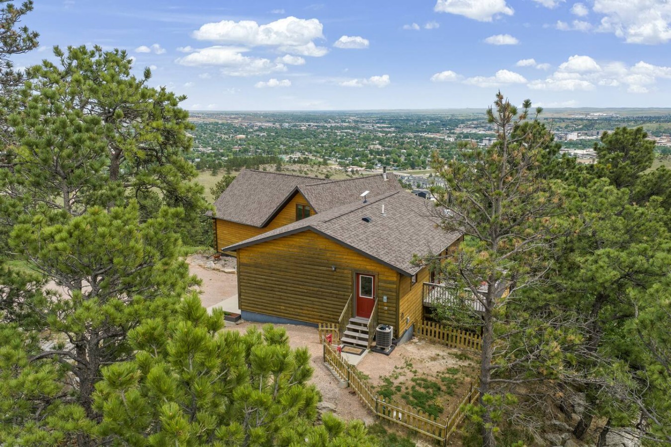 Treetop Guesthouse | Wilderness Feel In Rapid City — photo 7