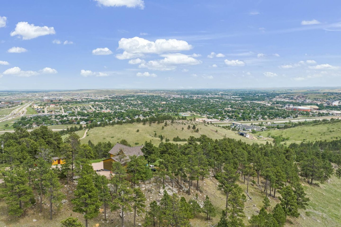 Treetop Guesthouse | Wilderness Feel In Rapid City — photo 22