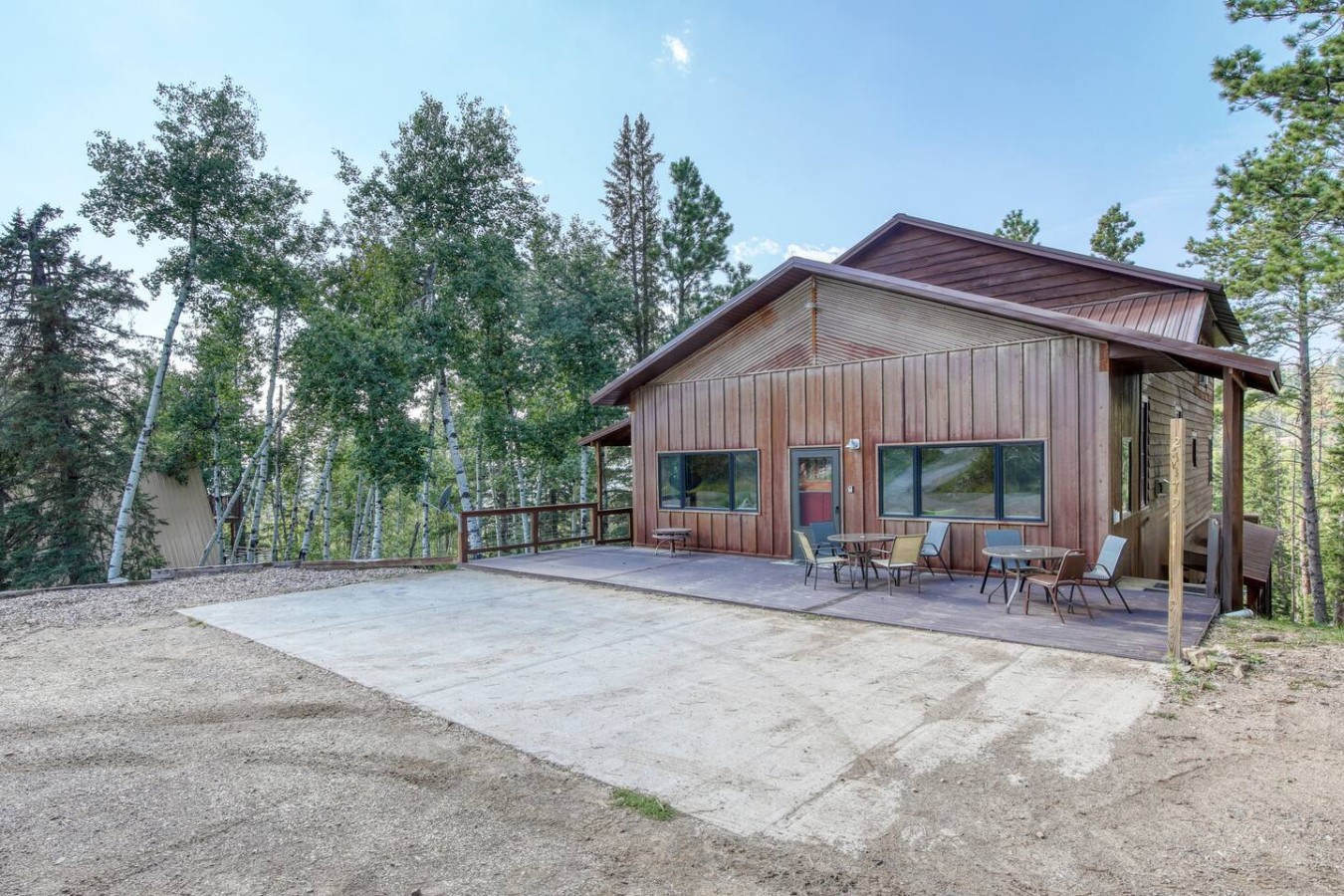 13 beds, Hot tub, flat parking, Terry Peak! — photo 34