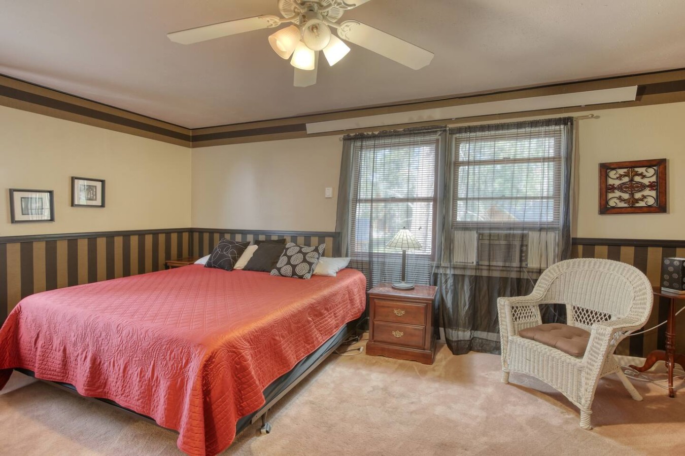 13 beds, Hot tub, flat parking, Terry Peak! — photo 25