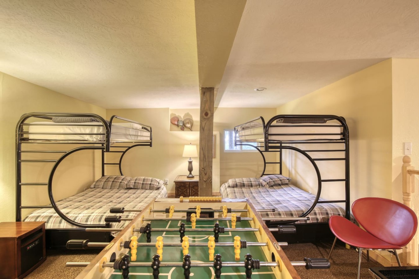 13 beds, Hot tub, flat parking, Terry Peak! — photo 28