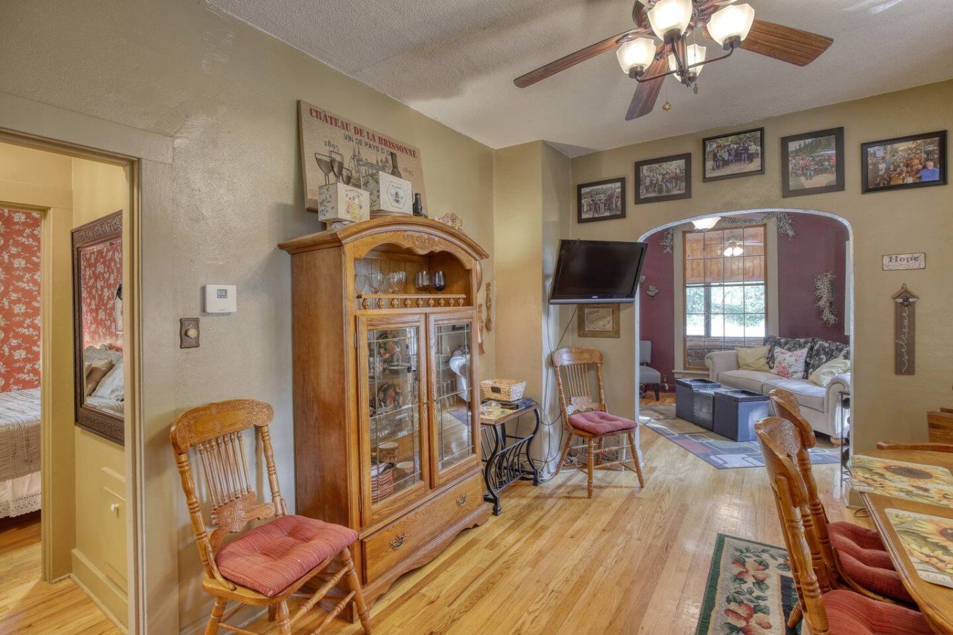 13 beds, Hot tub, flat parking, Terry Peak! — photo 4