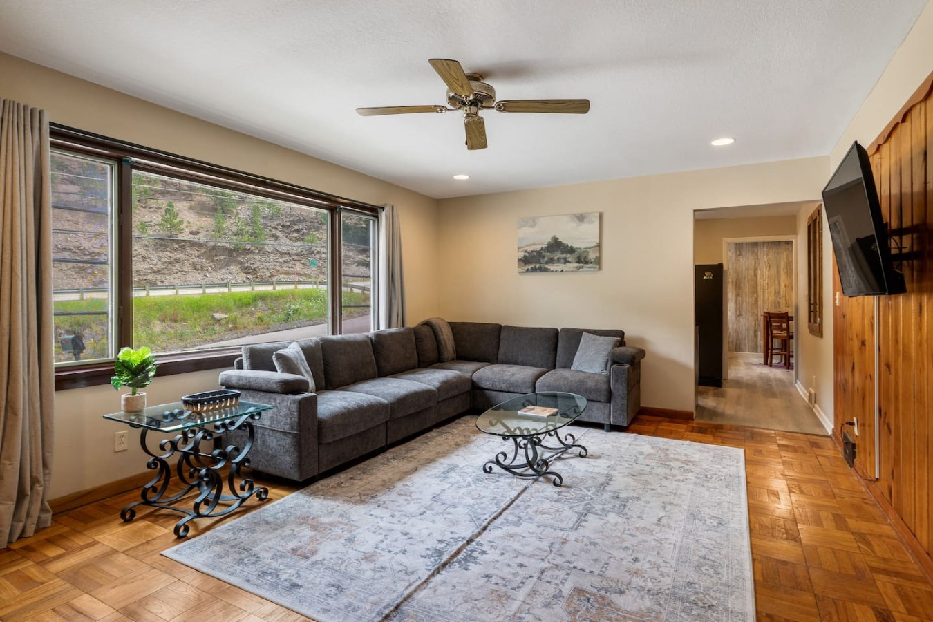 The Pondo: Cabin 1, 2 bedroom, 2 bed, kitchen — photo 6