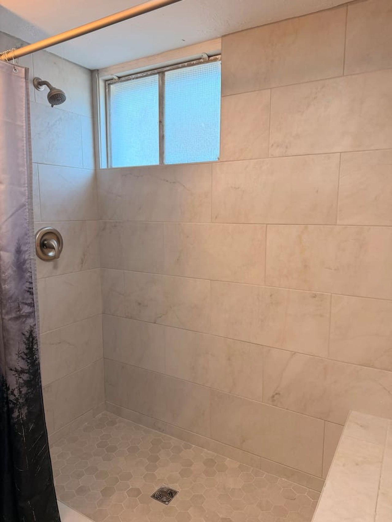 2 bedroom, walk in shower, minisplit AC/heat — photo 9