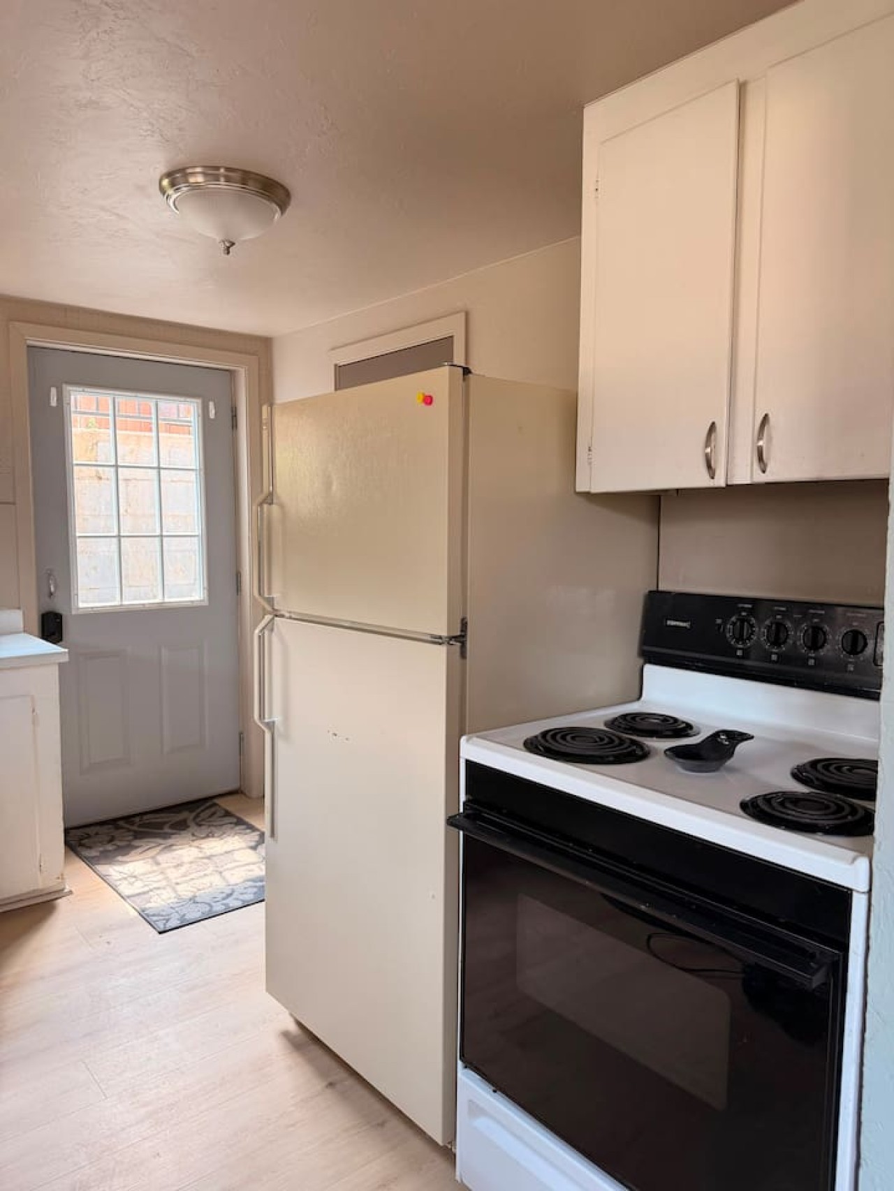 2 bedroom, walk in shower, minisplit AC/heat — photo 14