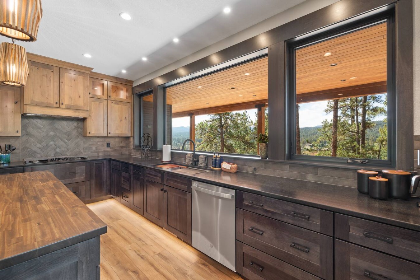 4 King bedrooms, 3.5 bath, Hot Tub, Cliff Views — photo 39