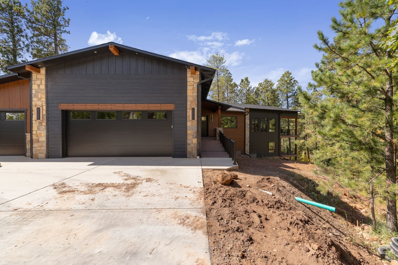 4 King bedrooms, 3.5 bath, Hot Tub, Cliff Views — photo 57