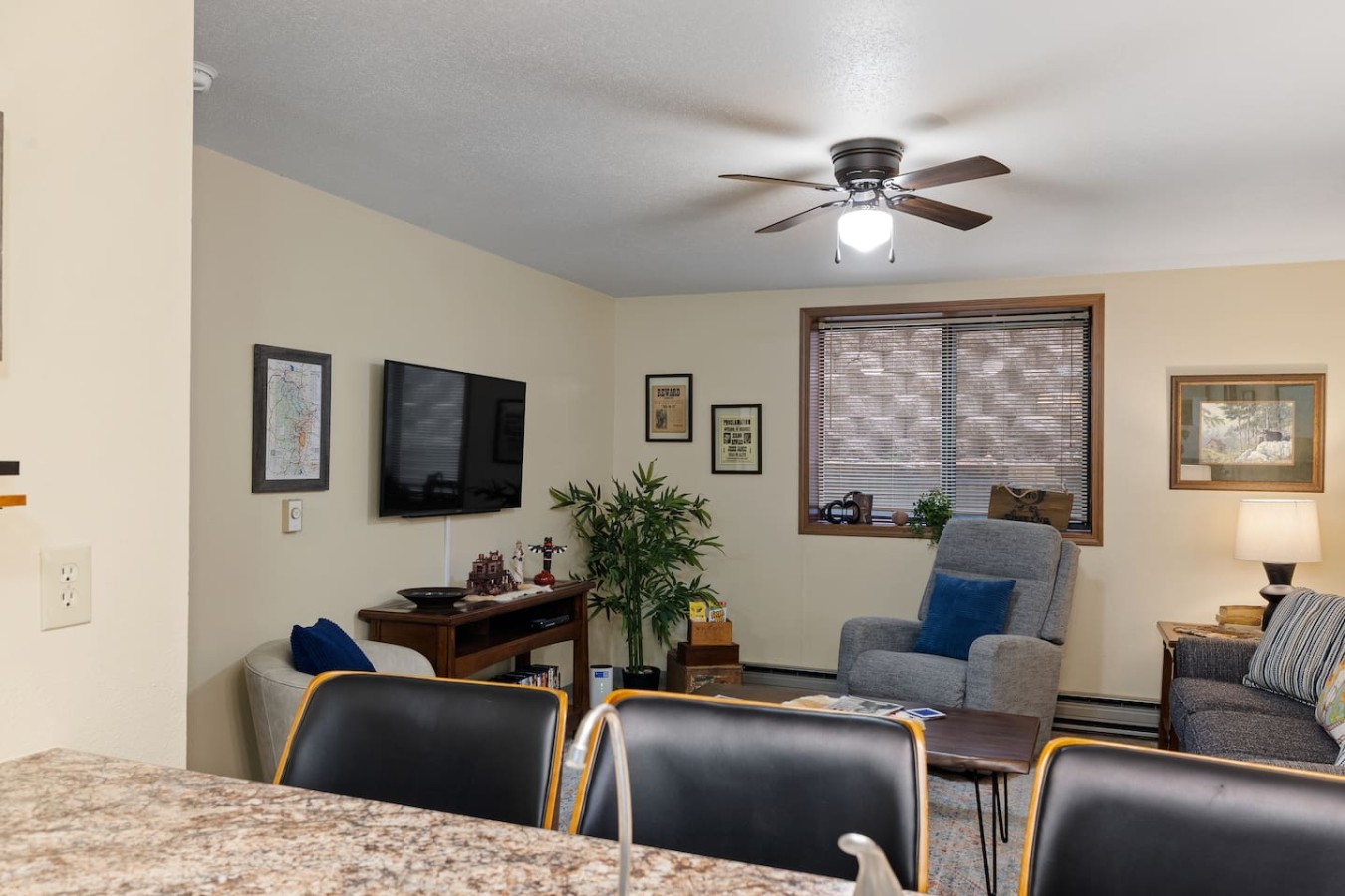 Condo: 1 bed, 1 bath, DVD Library, Fishing Gear — photo 20
