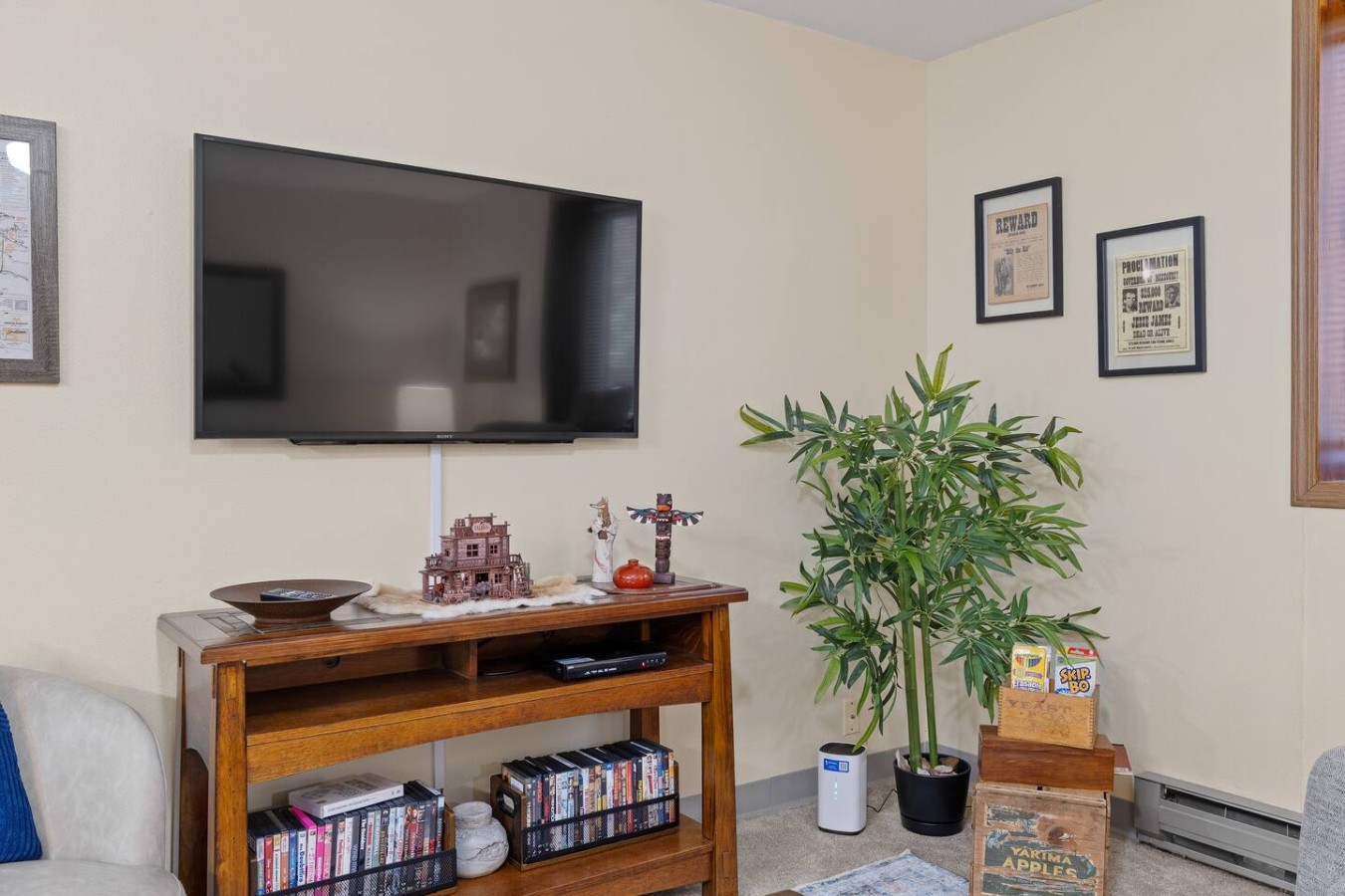 Condo: 1 bed, 1 bath, DVD Library, Fishing Gear — photo 5