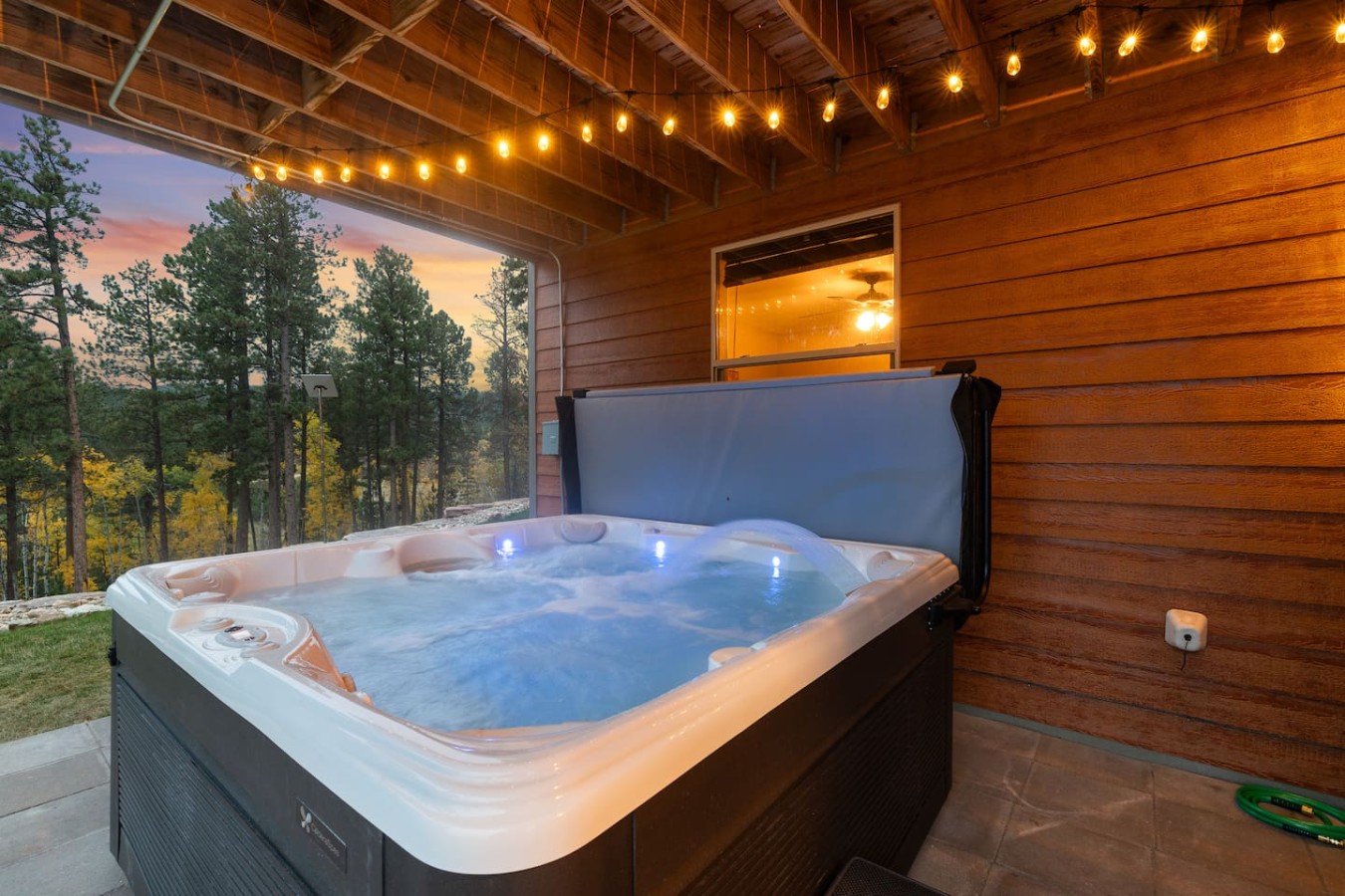 Private: 10 Beds, Hot Tub & Forest Views Near Lead — photo 65