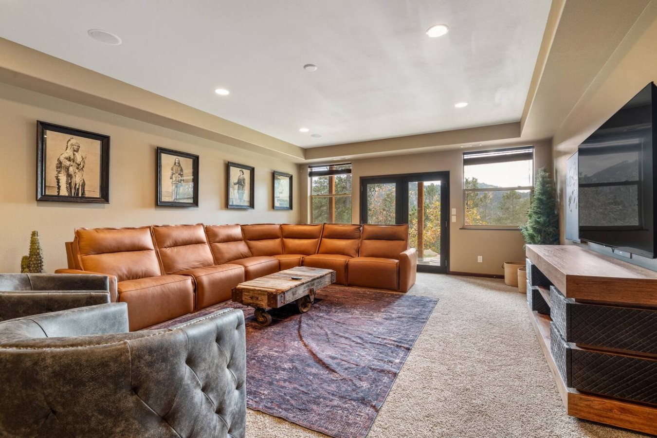 Private: 10 Beds, Hot Tub & Forest Views Near Lead — photo 47