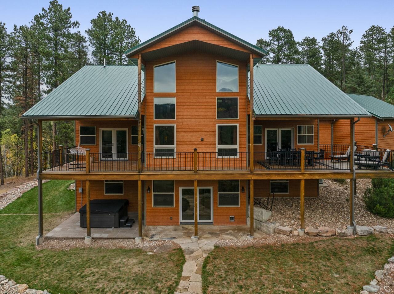 Private: 10 Beds, Hot Tub & Forest Views Near Lead — photo 89