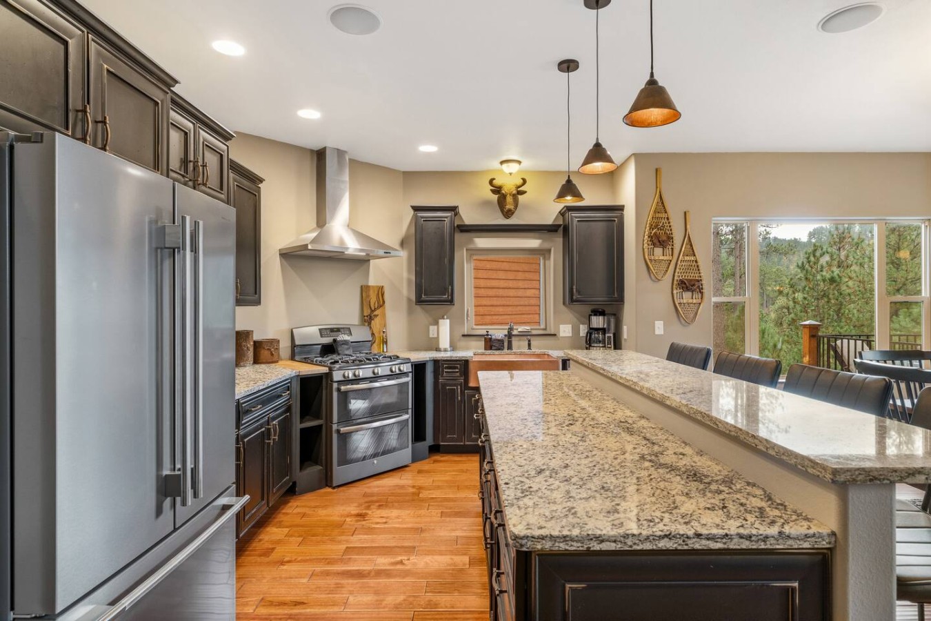 Private: 10 Beds, Hot Tub & Forest Views Near Lead — photo 17