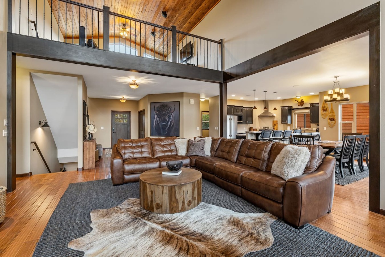 Private: 10 Beds, Hot Tub & Forest Views Near Lead — photo 11