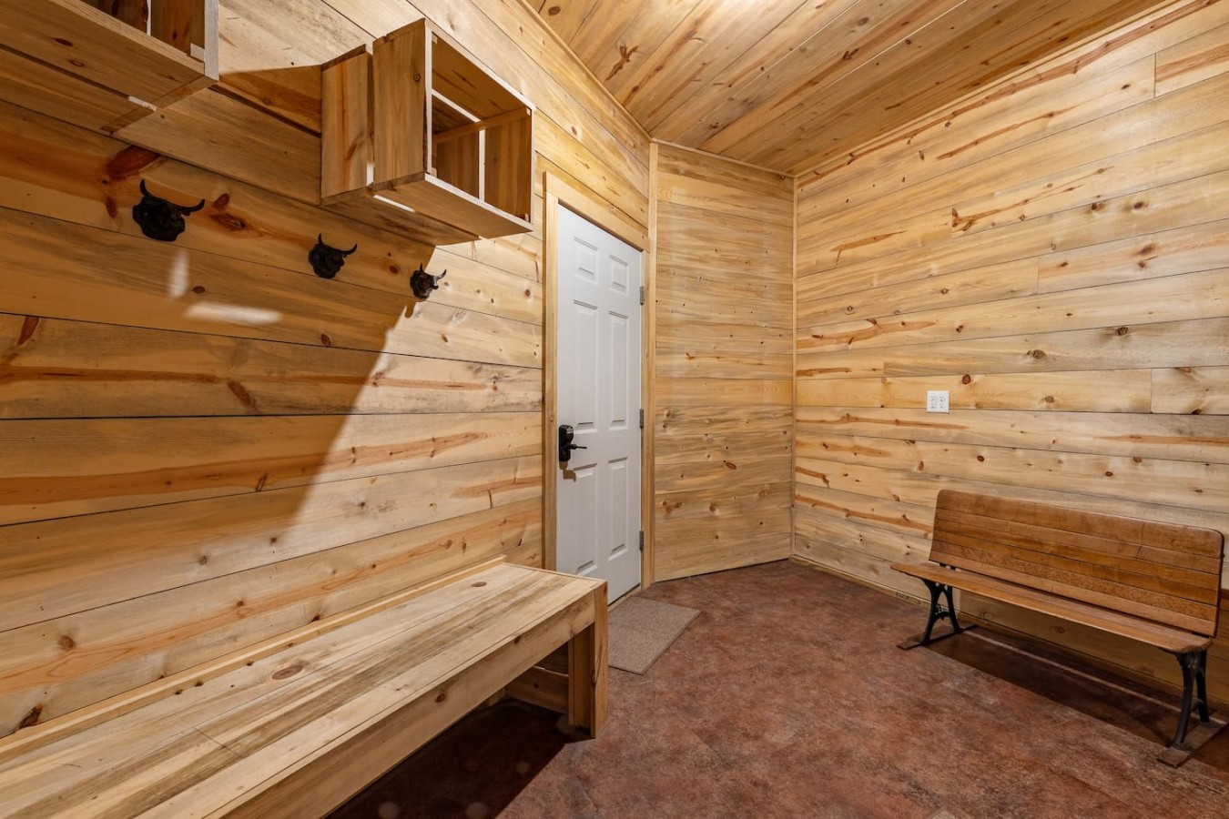 Private: 10 Beds, Hot Tub & Forest Views Near Lead — photo 20