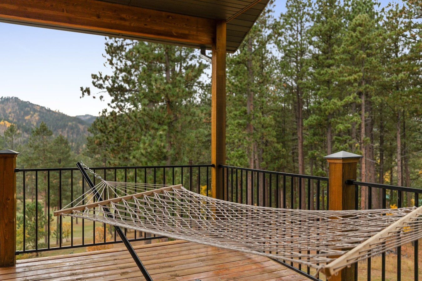 Private: 10 Beds, Hot Tub & Forest Views Near Lead — photo 70