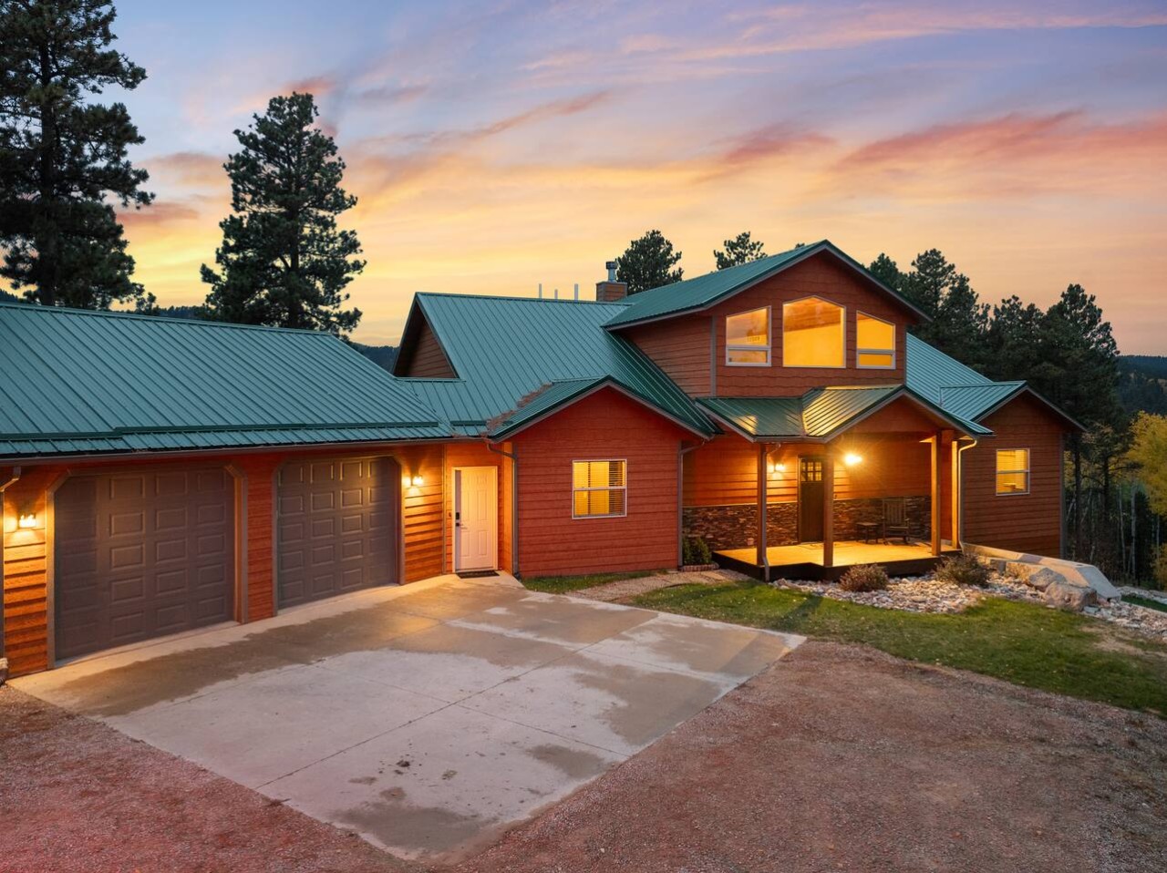 Private: 10 Beds, Hot Tub & Forest Views Near Lead — photo 74