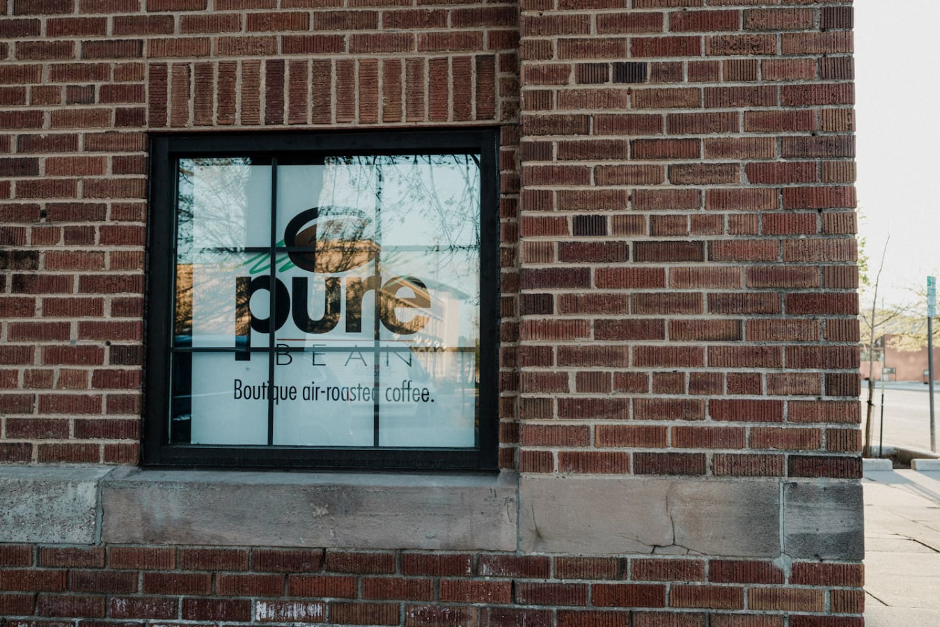 Visit the best coffeehouse in town! Voted the best coffee by USAToday 3 years running, this coffeehouse is special for its Air-Roasted beans.