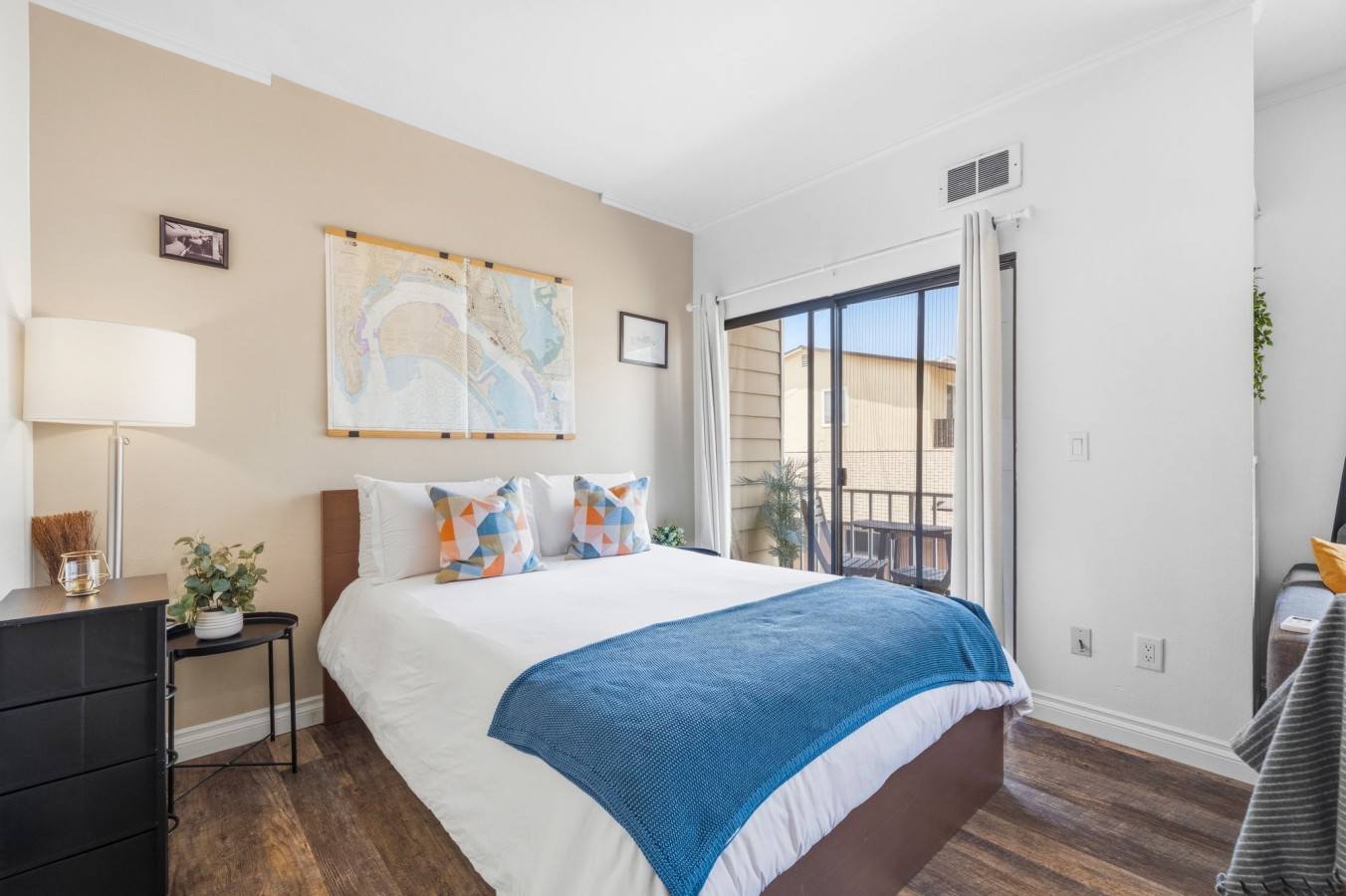 Charming Studio With Outdoor Shower And Courtyard - Cozy Retreat - San Diego, CA
