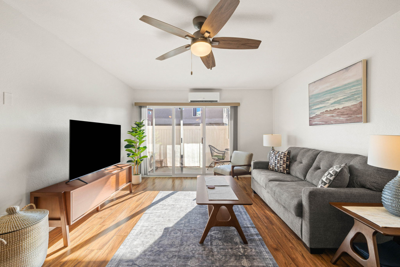 Northpark Suncrest Condo: A/c • Pool • Gym • Parking - San Diego, CA