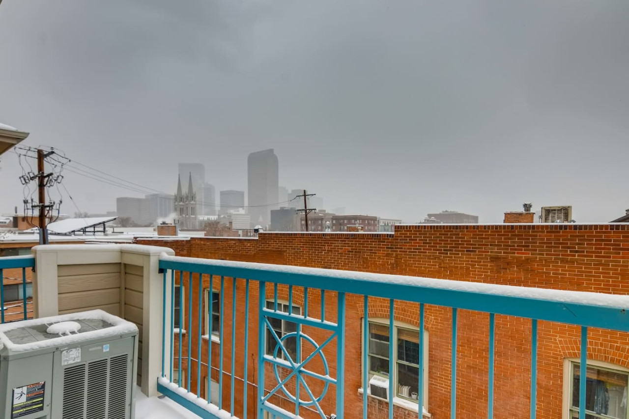 Capital Hill Condo w/ Balcony, Parking, Laundry 3