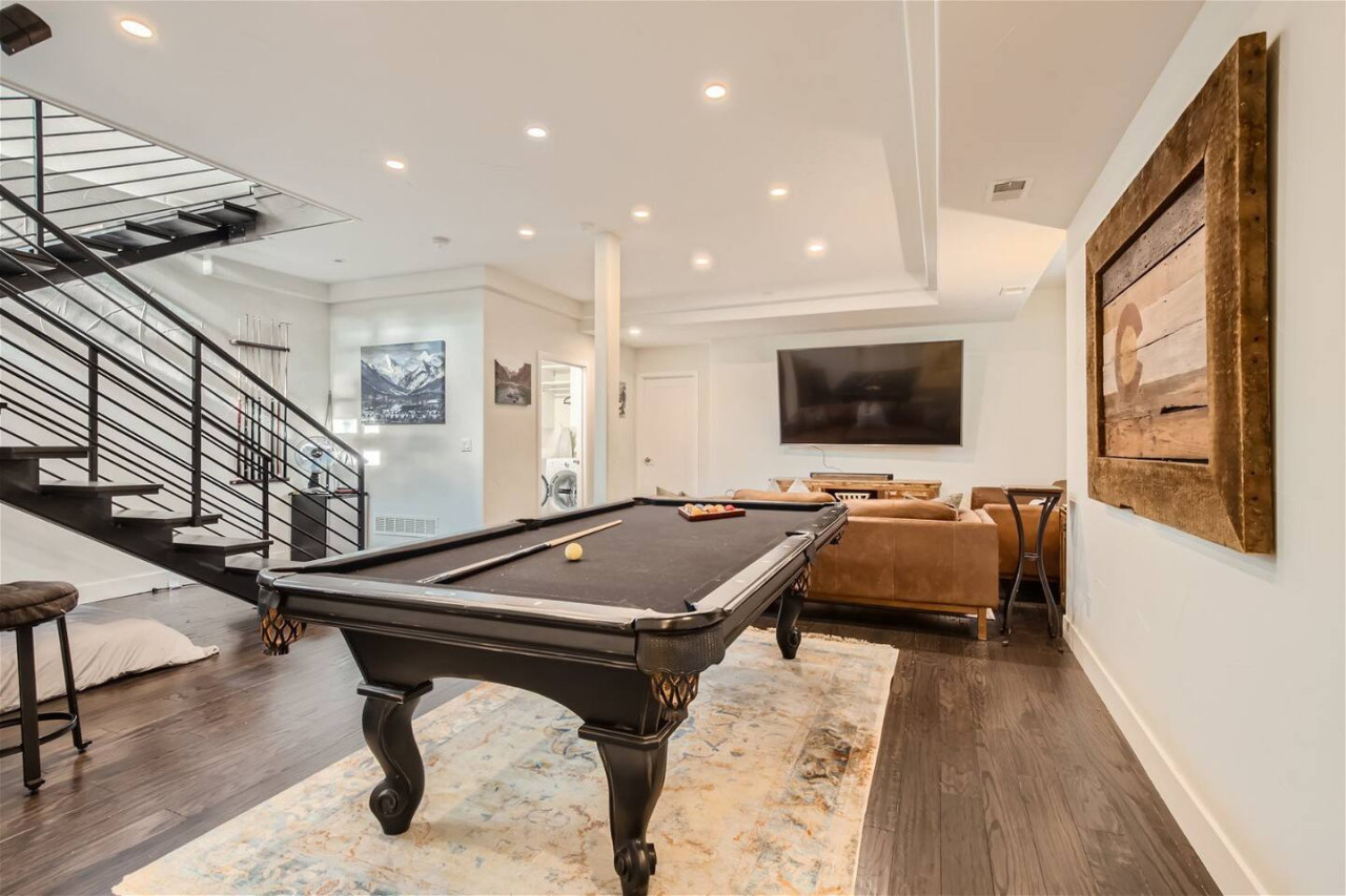 Pool Table I City Park I RiNo I Sleeps 13 4