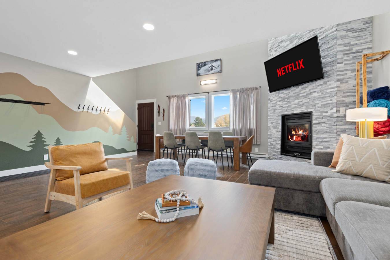 The Beaver Den | Penthouse W/Game Room | 7min To Beaver Creek