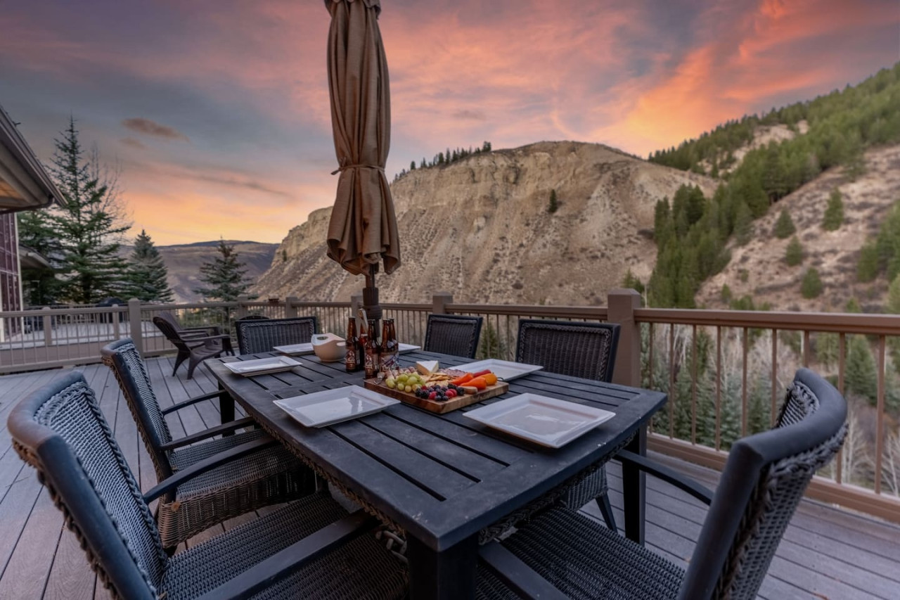 Spectacular views | Private Hot Tub | Sleeps 16 4
