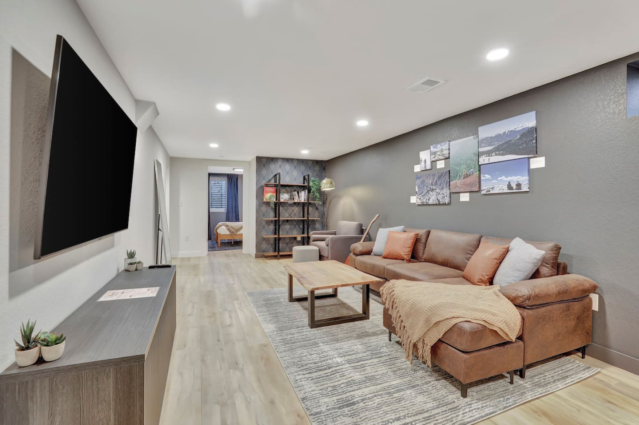 Brand New Arvada Guest Suite| Sauna | Fire Pit 3