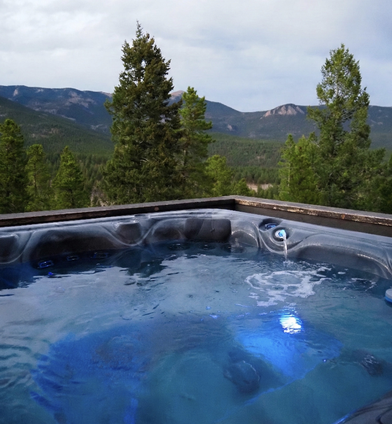 Summit Solace | LUXE 360° Views • Hot Tub • Games 4