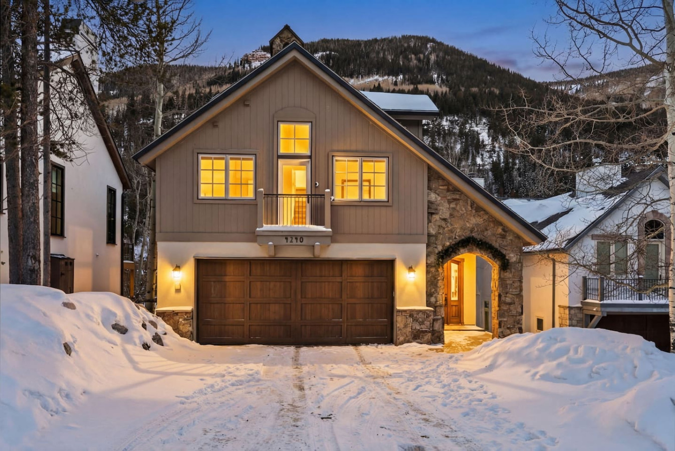 Spruce Street Chalet | Lux Living Mins to Vail
