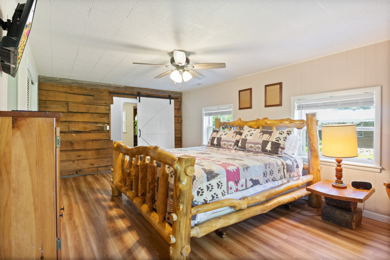 Wolf Point Lodge