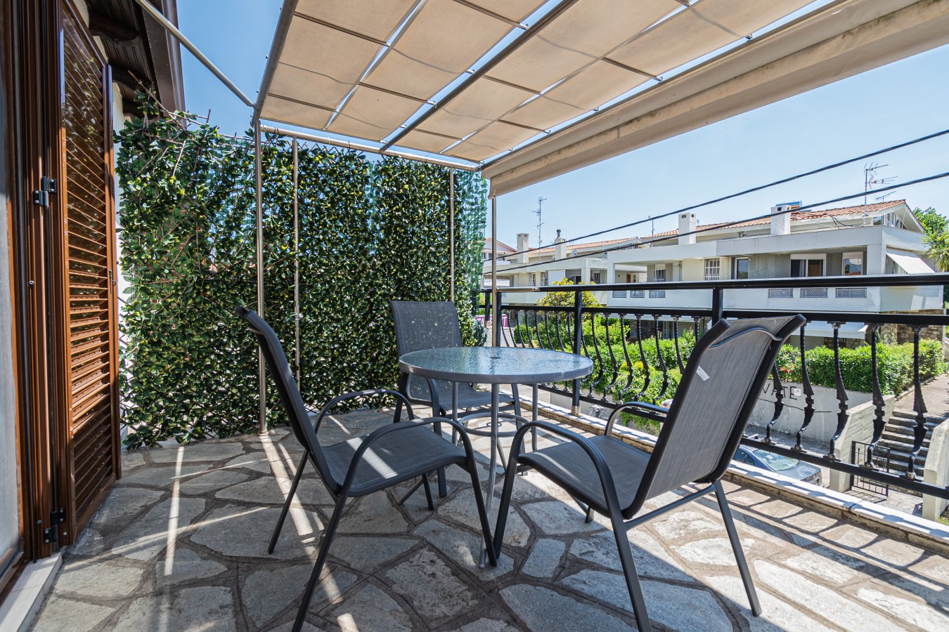 Wakiki Asteras Studio
