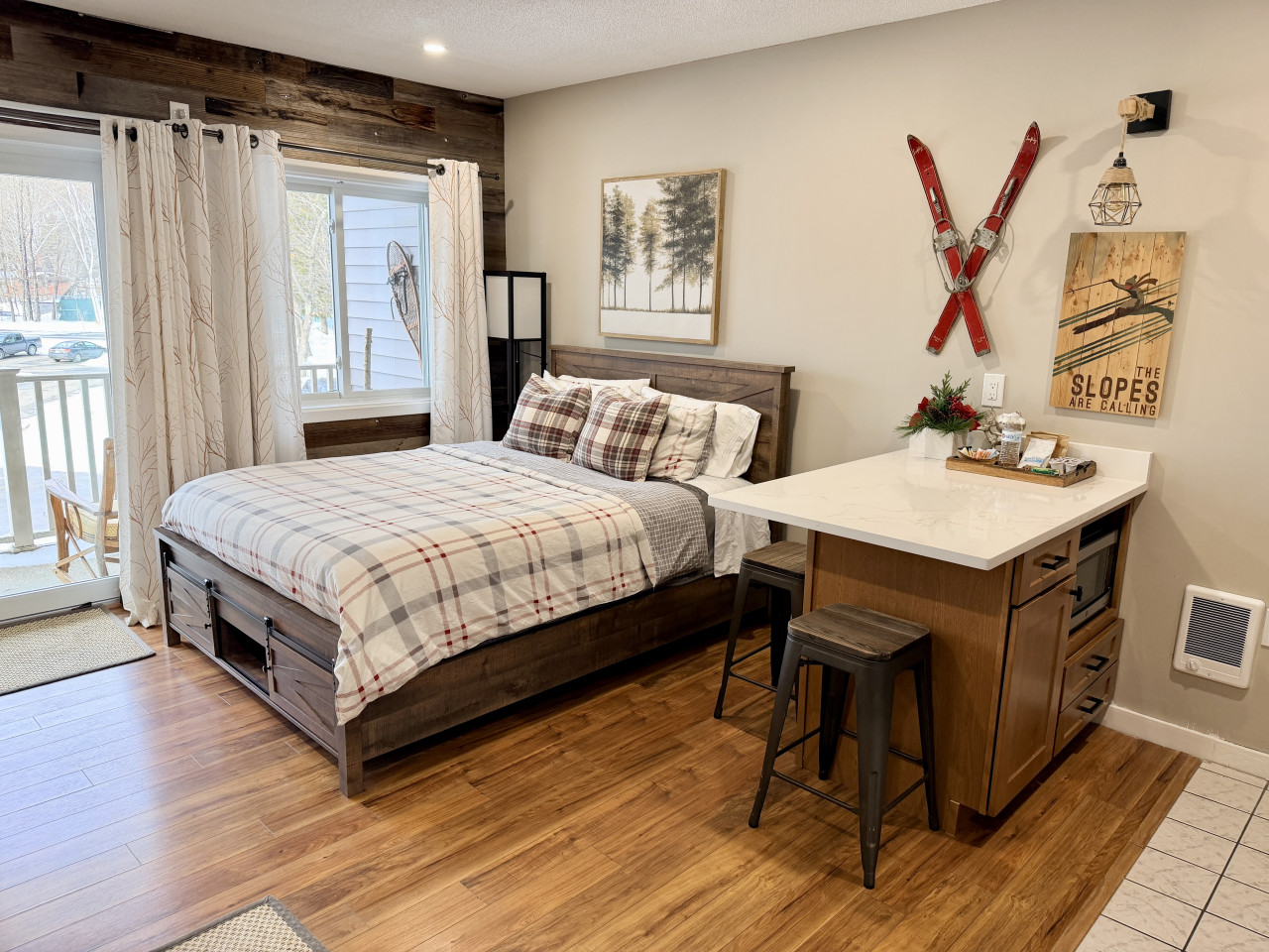 Remodeled Studio | Quartz Kitchen | Reclaimed Wood
