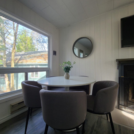 Muskoka Cottage on Lake of Bays - Moorehaven