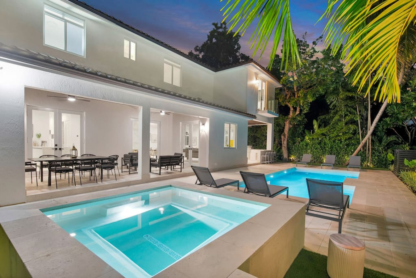 New Lux Modern w/ Pool, Jacuzzi, Billiards, B-ball