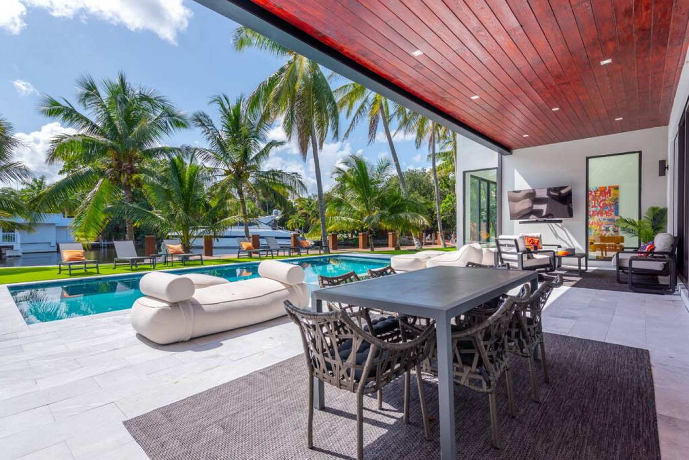 NEW Waterfront Villa w/ Pool/Jacuzzi/Billard - 3