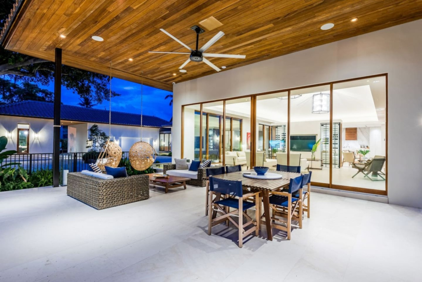 DreamVilla / Pool! Brand New Modern Construction! - 5