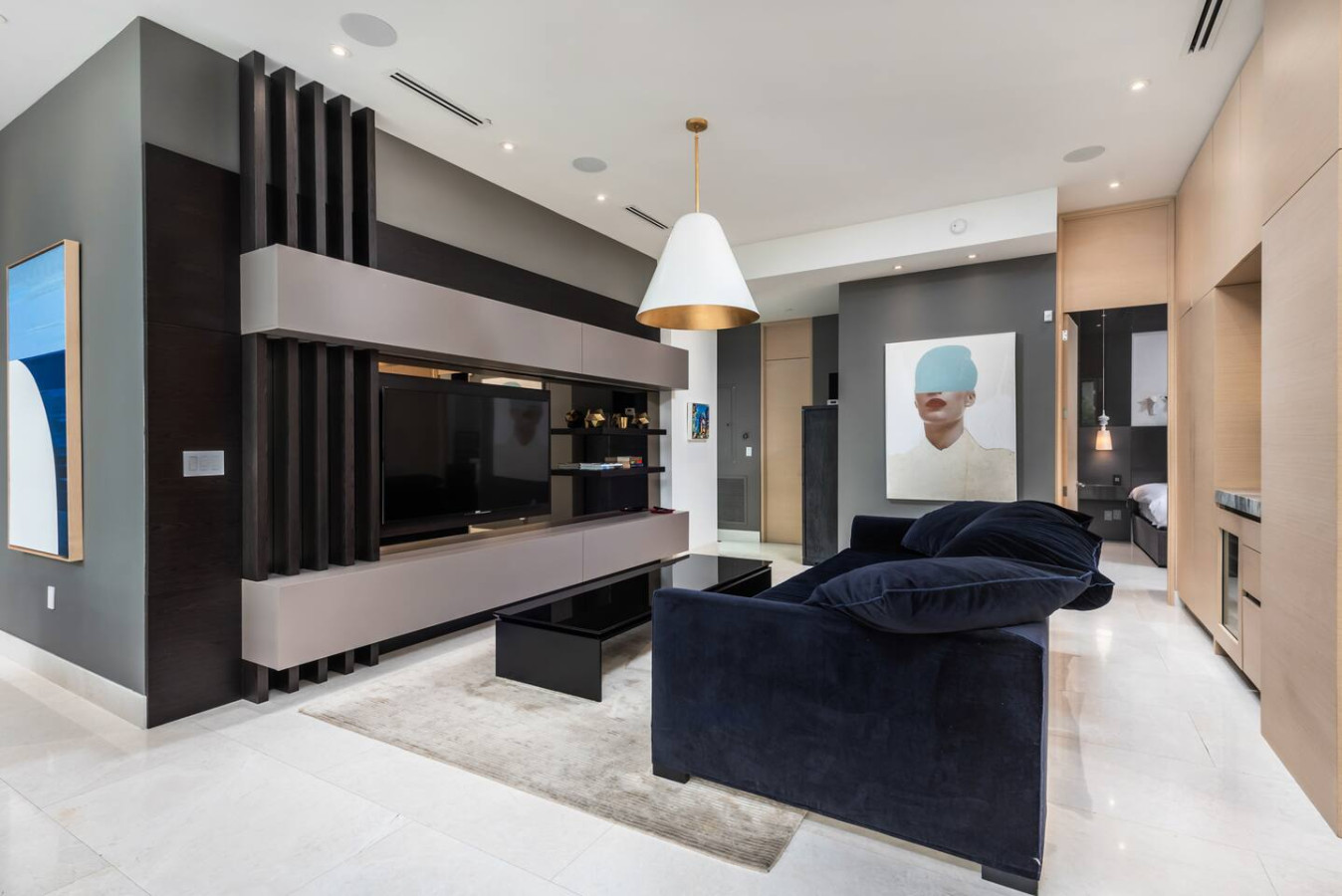 Lux Villa for 12 Miami Design District with Pool! - 3