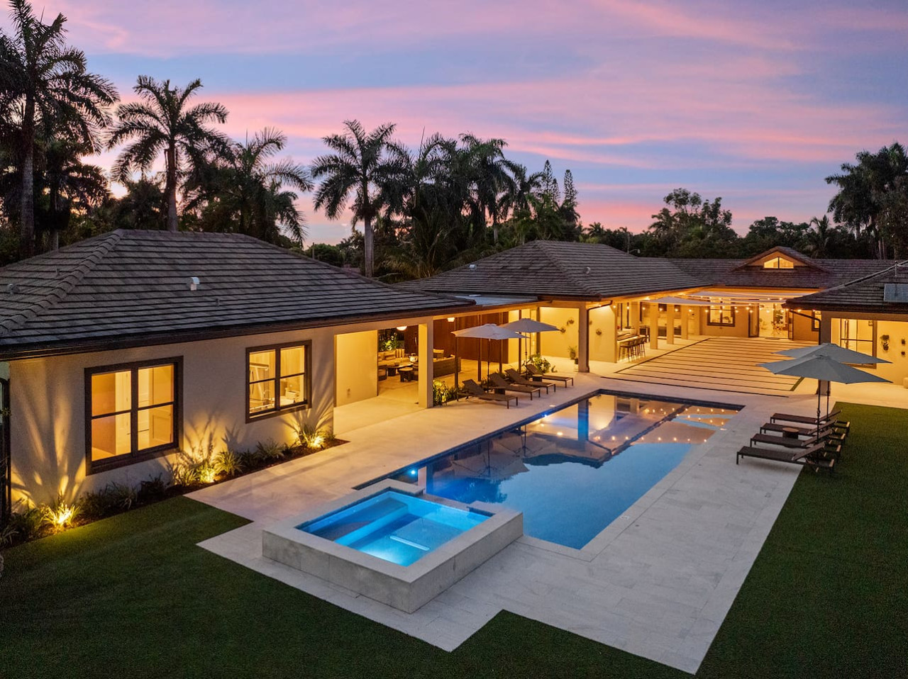 1-Acre Oasis: Pool/Spa, Pickleball, Bball & More - 2