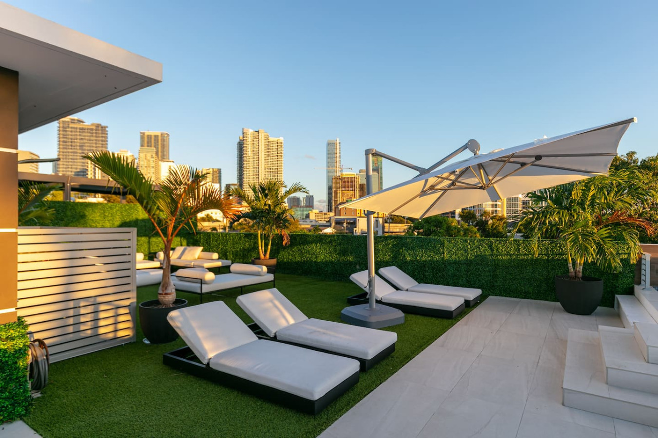 Luxury Villa w/ Rooftop Pool & Theater