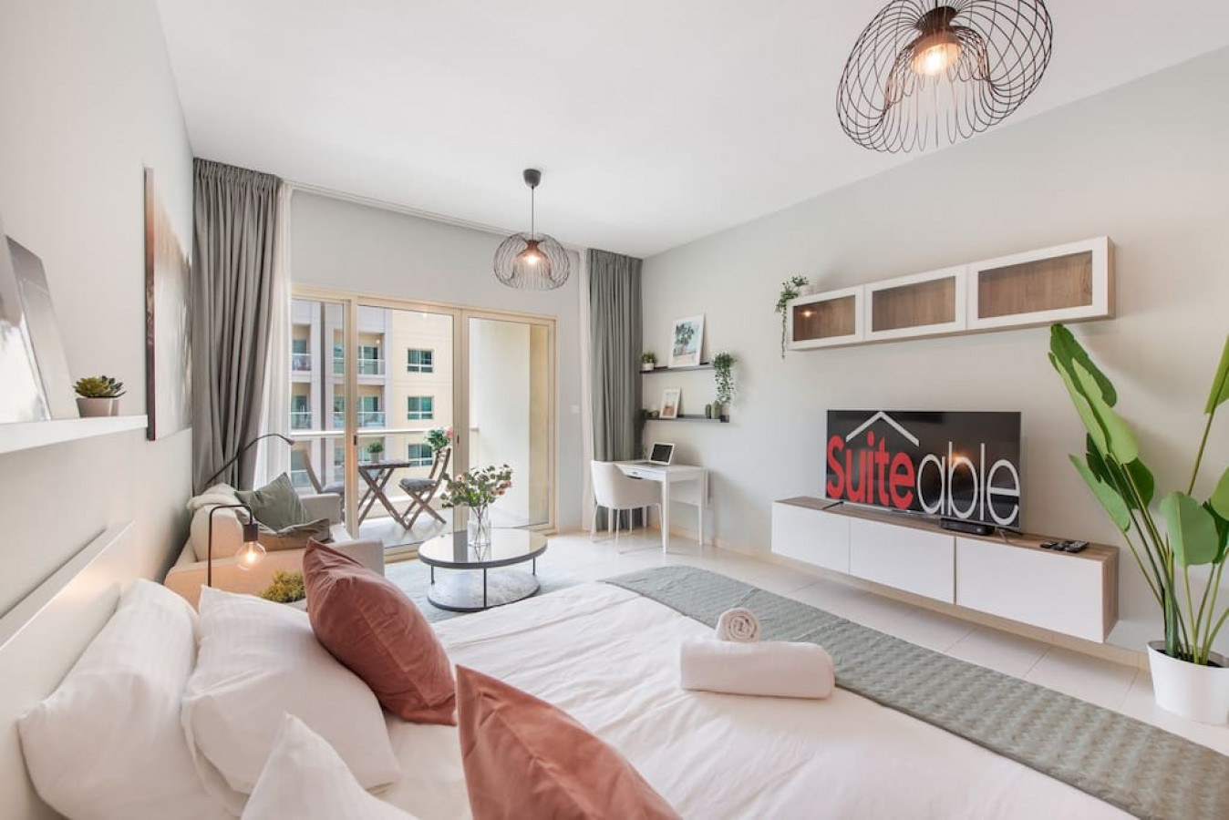 Central Studio in The Greens Close to Metro