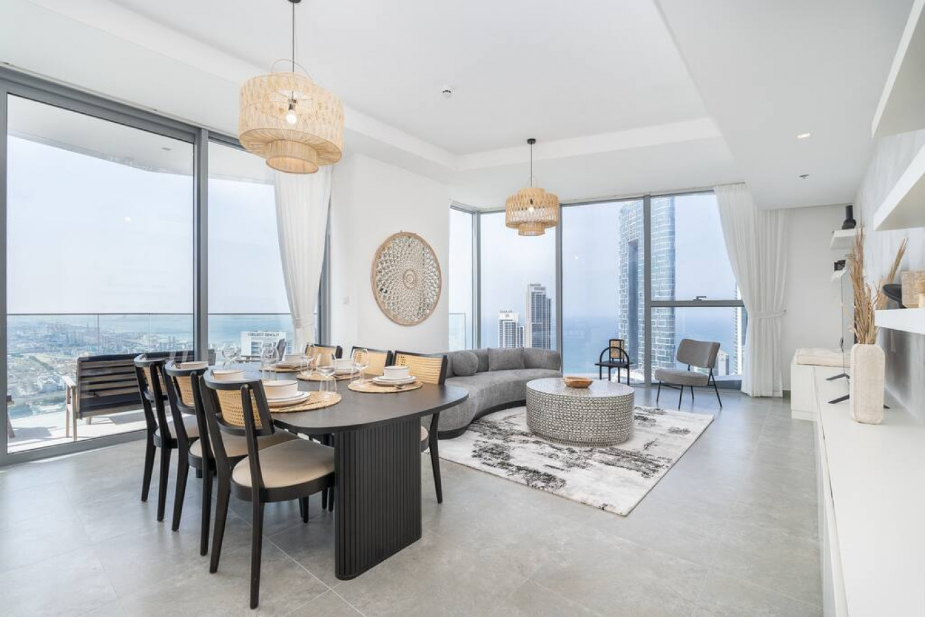 Urban tropic 3 bedroom apartment with full seaview