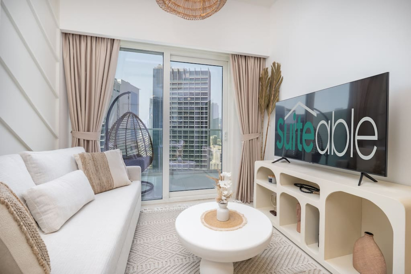 Business Bay Bliss 1 bedroom apartment - Suiteable