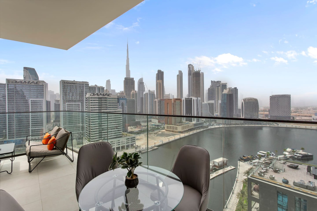 Premium 2 Bedroom with Stunning Burj Khalifa view