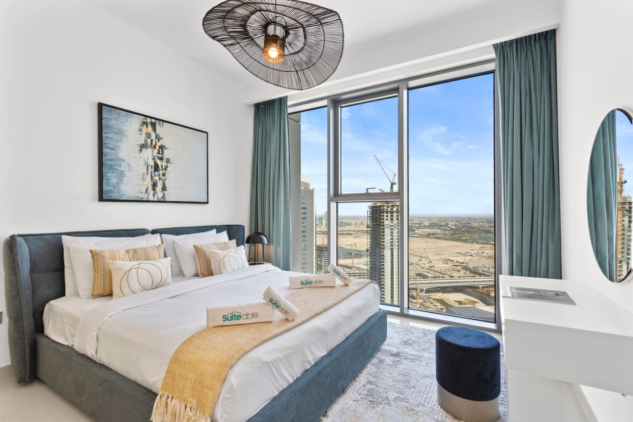 Luxe Living in 1 Bedroom apartment at 17 Icon Bay